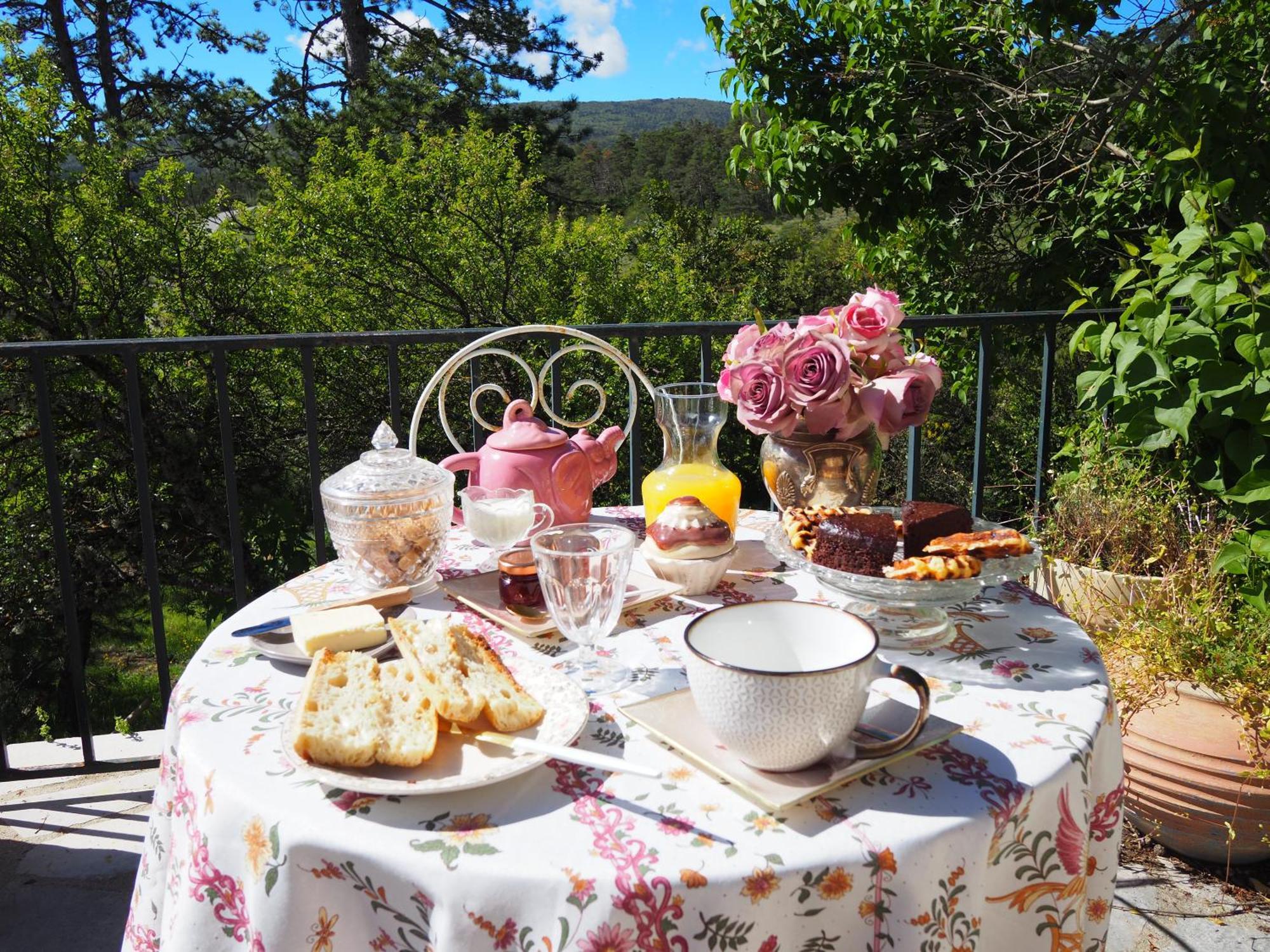 Chambre Familiale Avec Terrasse Aux Portes Du Verdon Διαμέρισμα Trigance Εξωτερικό φωτογραφία